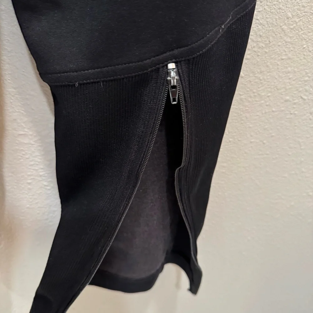 Nike Tech Men’s M Black Fleece Pants Zippers Drawstring Workout Athleisure